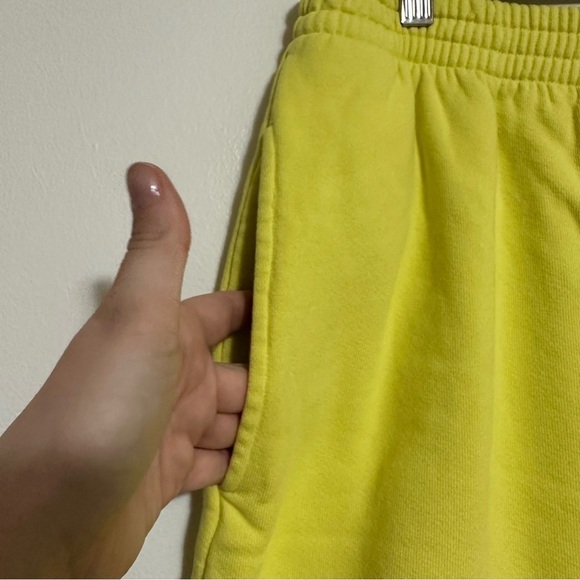 Daydreamer Ransom Note BF Sweat Shorts in Citron Yellow - Picture 6 of 9